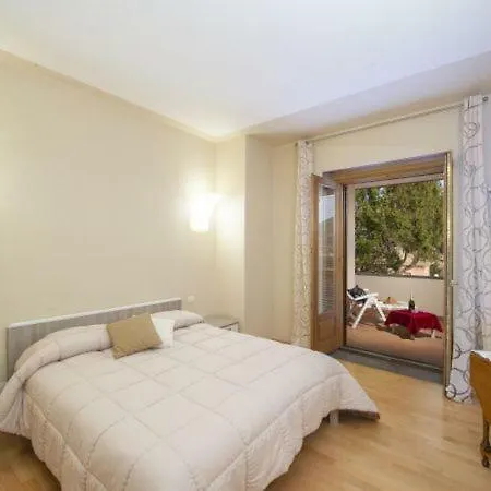 Vakantiehuis Sleeps 6 Wifi *